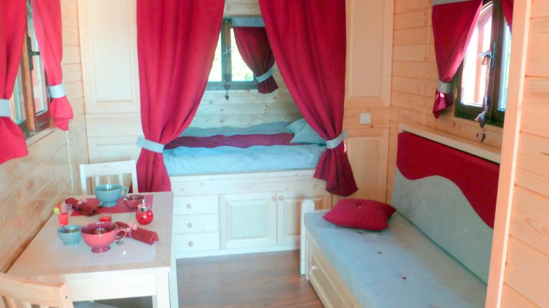 Camping De La Treille Cavalaire-sur-Mer 4*,